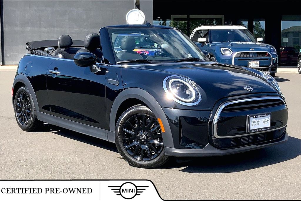 2023 MINI Convertible Base's photo