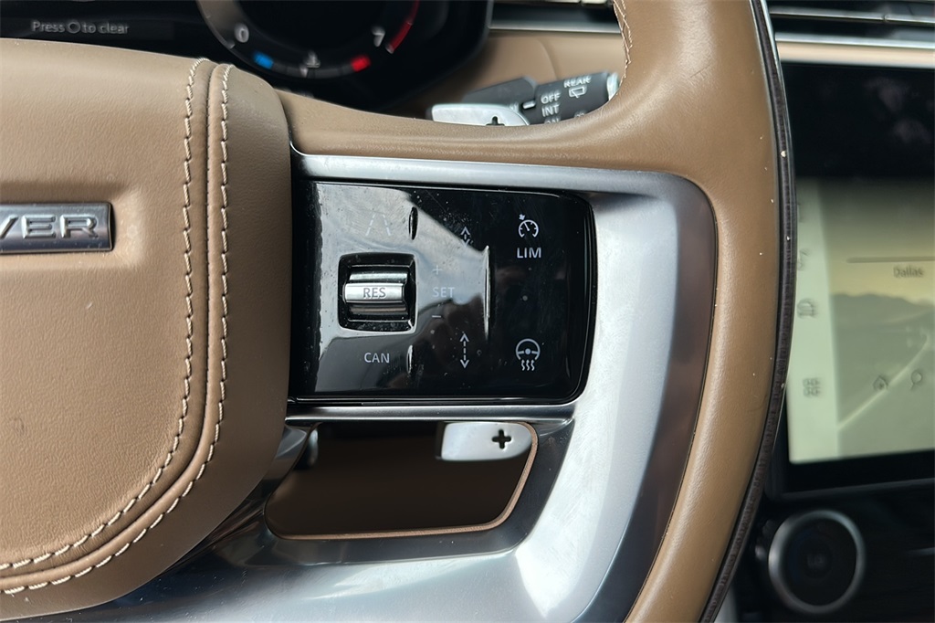 2023 Land Rover Range Rover SE photo 14