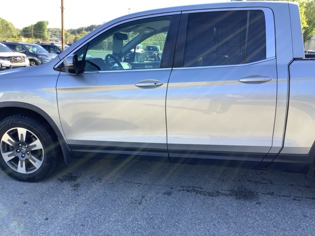 2017 Honda Ridgeline RTL-T photo 10