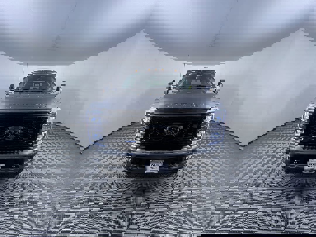 2026 Ford F-250 Lariat photo 3