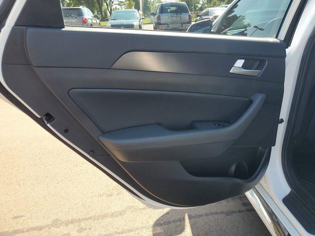 2017 Hyundai Sonata Sport photo 21