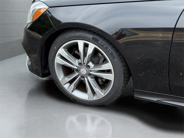 2016 Mercedes Benz E 350 4MATIC photo 2