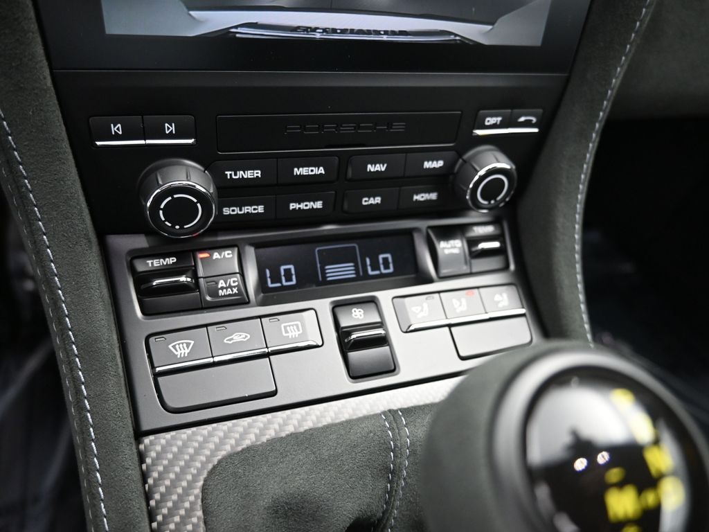 2024 Porsche Cayman GT4 RS photo 23