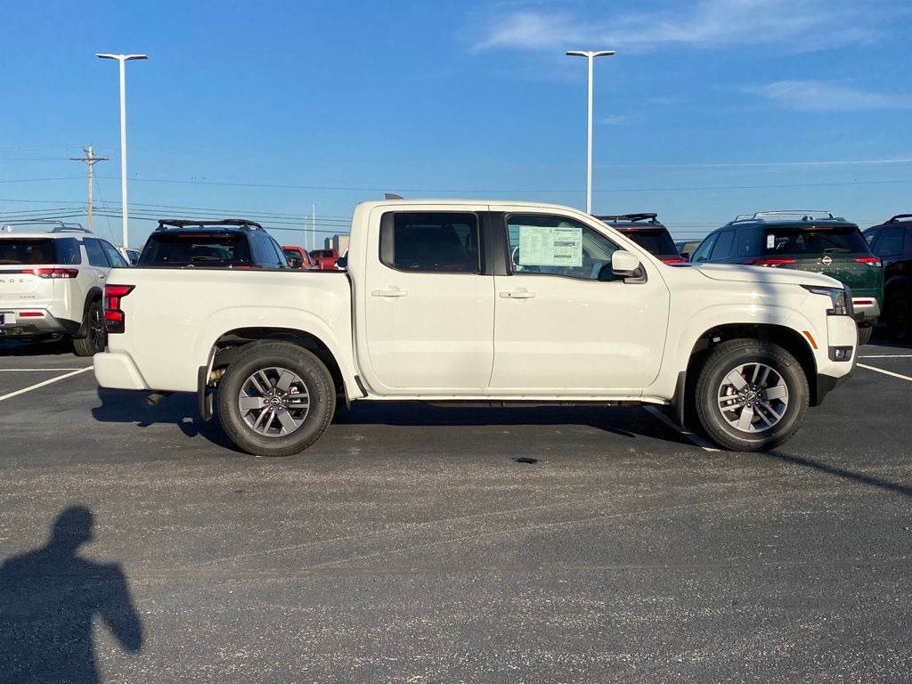 2025 Nissan Frontier SV photo 3
