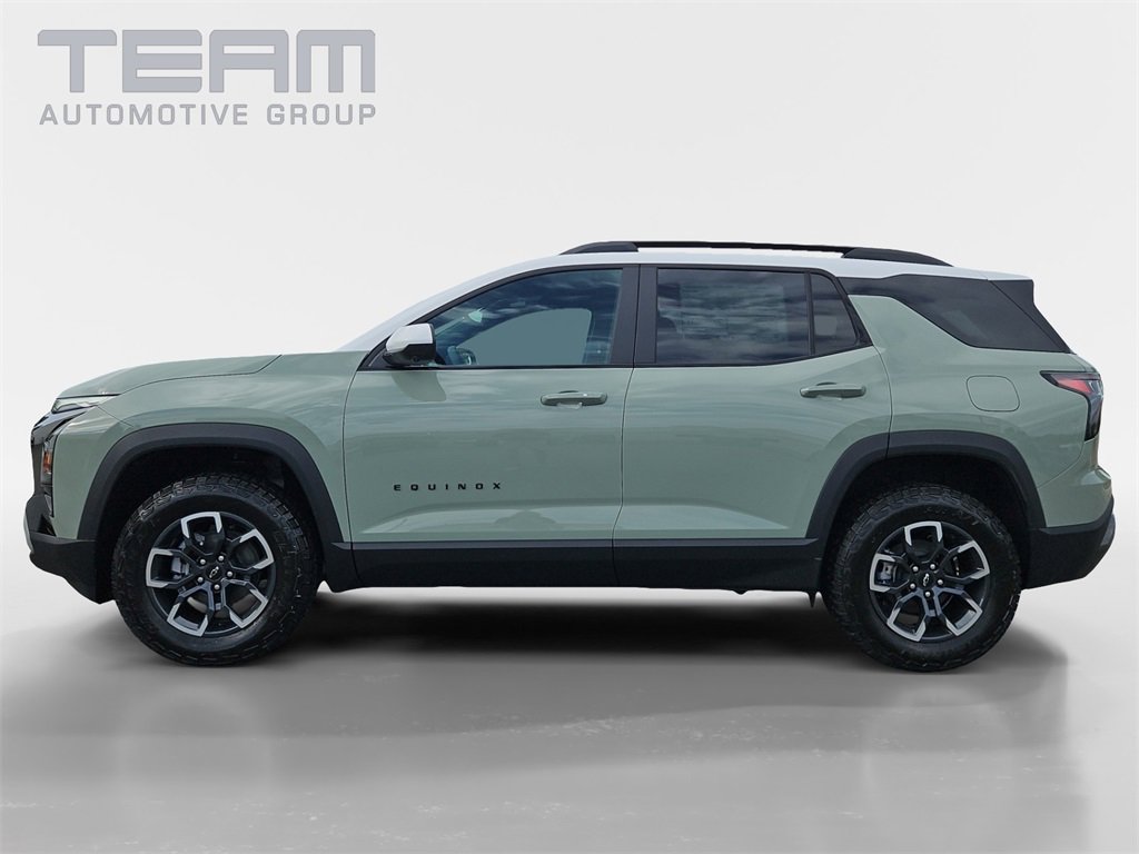2026 Chevrolet Equinox ACTIV photo 2