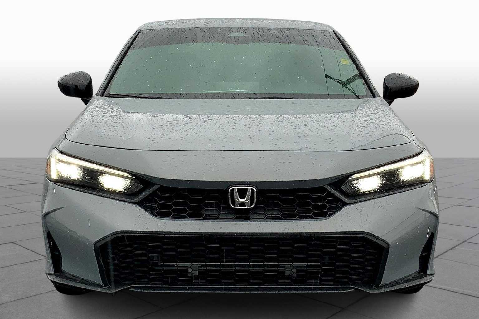 2025 Honda Civic Sport photo 3