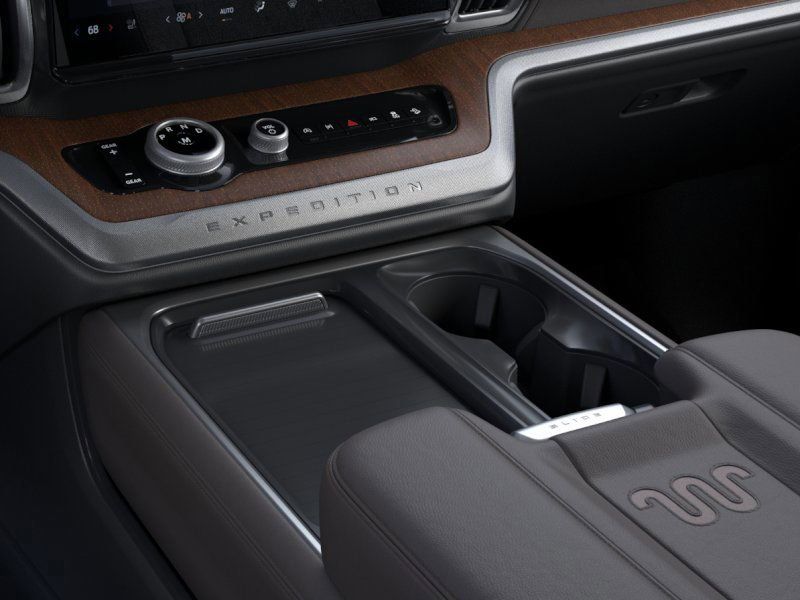 2025 Ford Expedition King Ranch photo 15