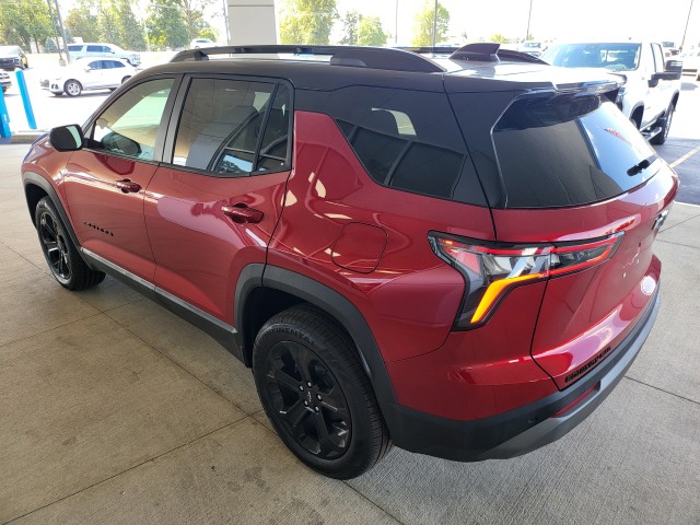 2026 Chevrolet Equinox LT photo 4