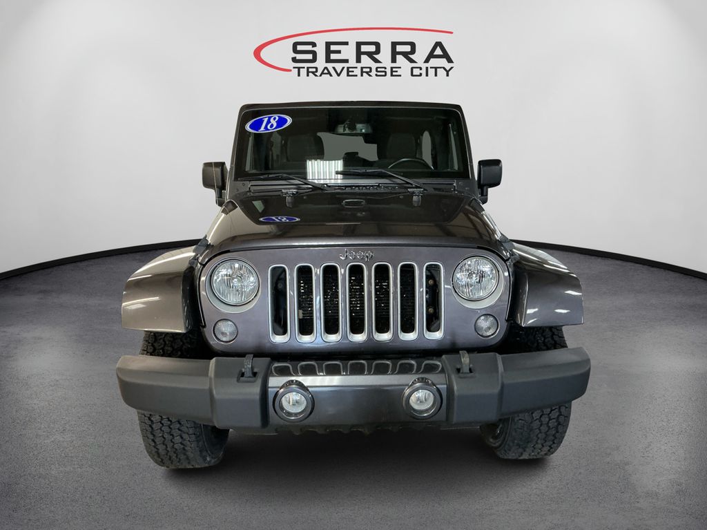 2018 Jeep Wrangler Unlimited Sahara photo 2