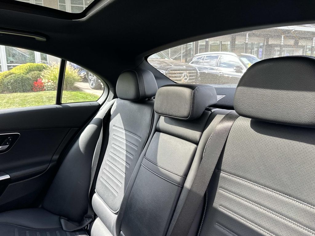 2023 Mercedes Benz C 300 4MATIC photo 31