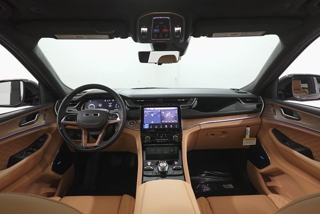 2025 Jeep Grand Cherokee L Summit Reserve photo 8