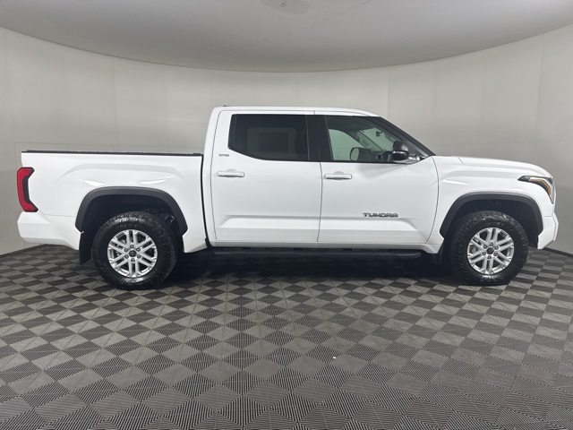 2024 Toyota Tundra SR5 photo 2