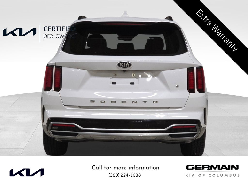 2021 Kia Sorento S photo 2