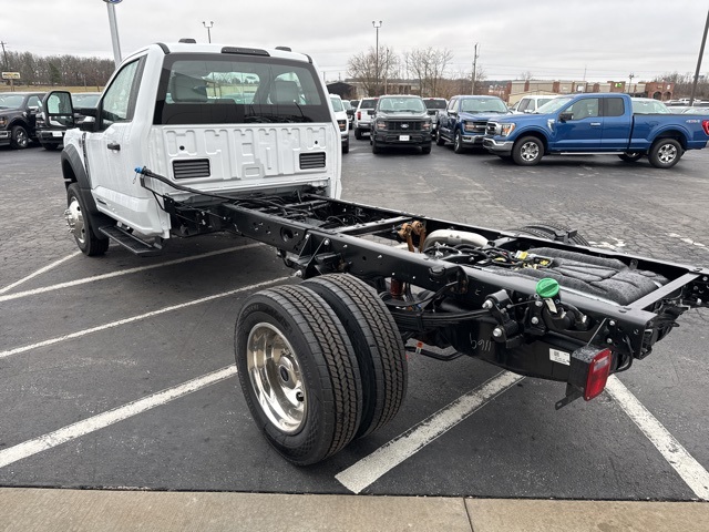 2025 Ford F-550 XL photo 4
