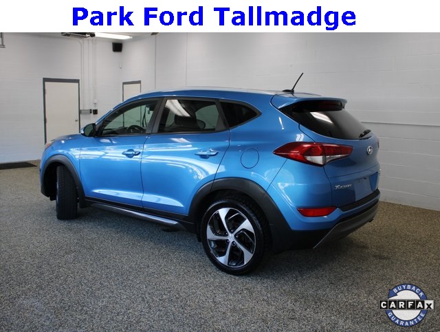 2016 Hyundai Tucson Sport photo 2