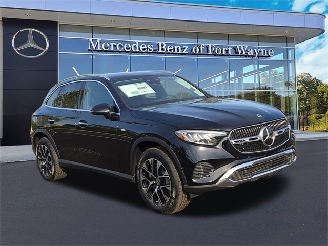 2025 Mercedes-Benz GLC Base's photo