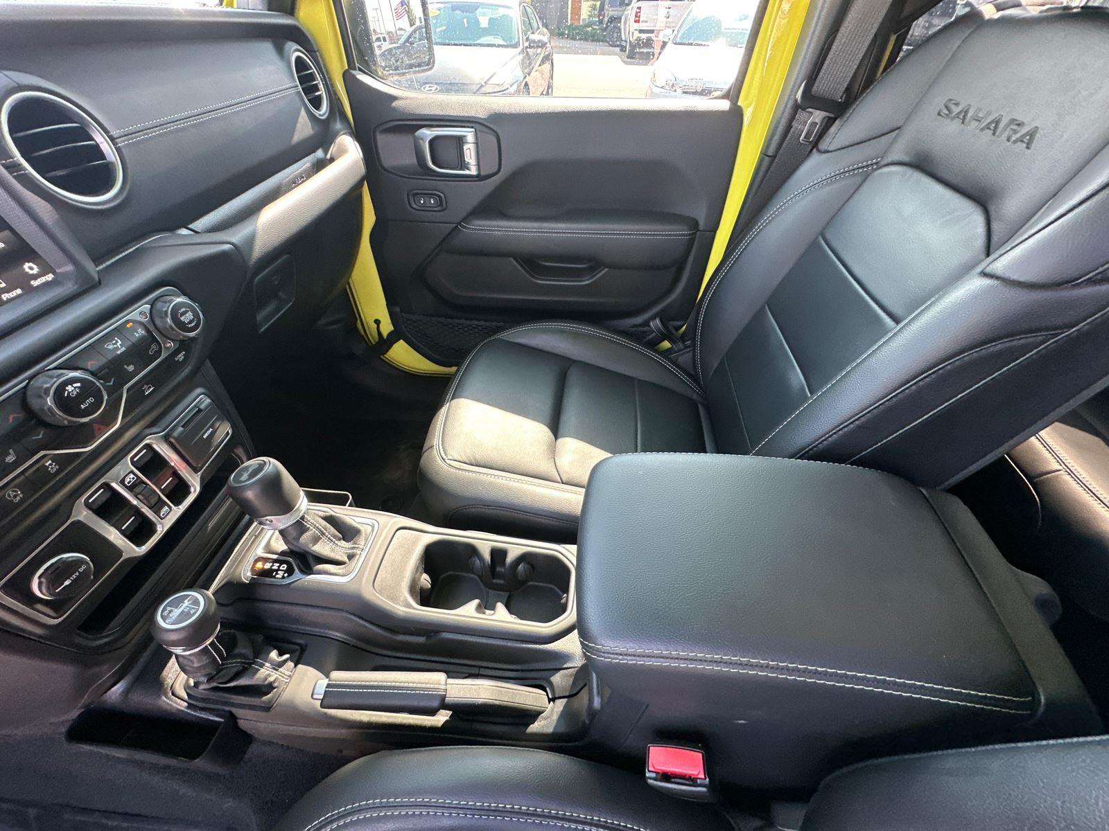2023 Jeep Wrangler Sahara photo 23