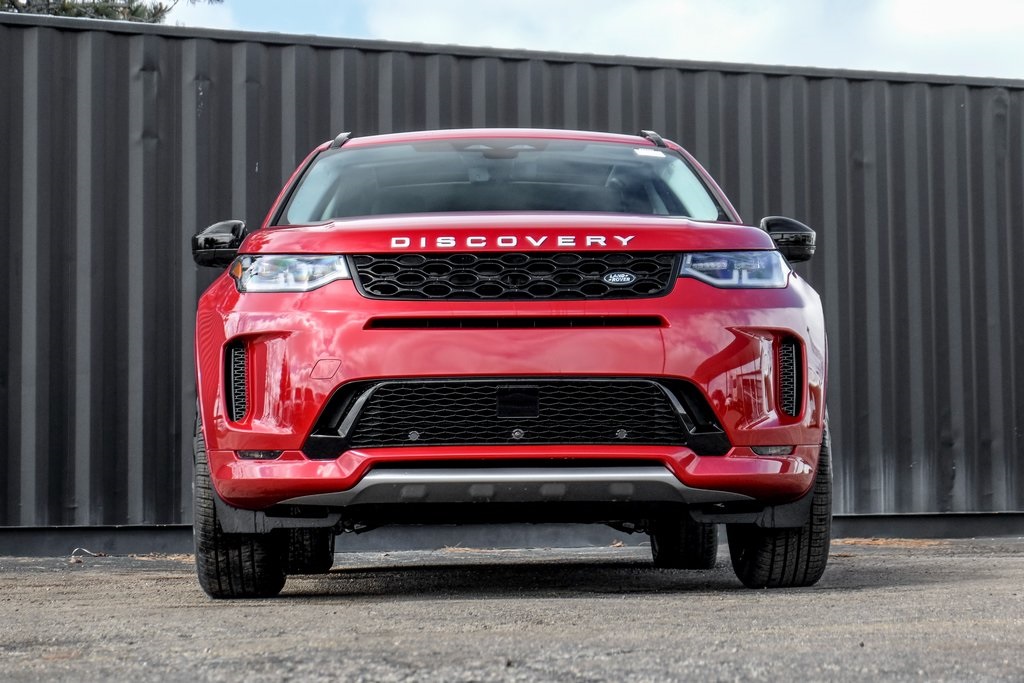 2025 Land Rover Discovery Sport S photo 4