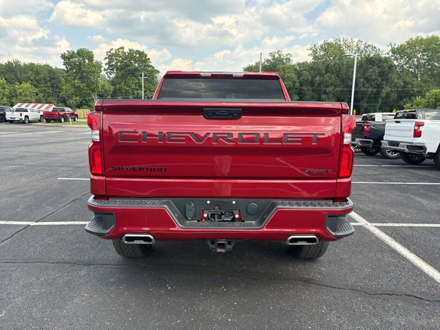 2023 Chevrolet Silverado 1500 RST photo 4