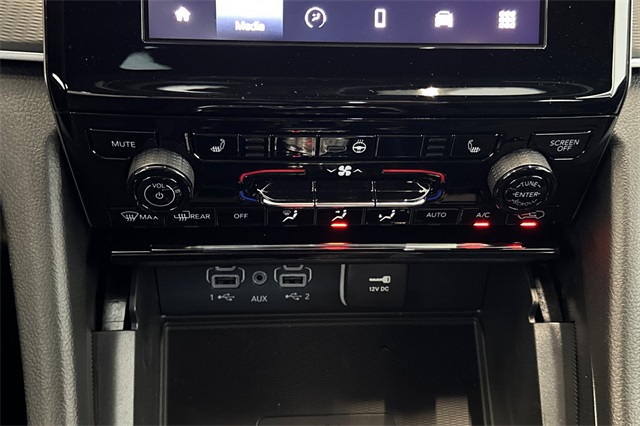 2025 Jeep Grand Cherokee Altitude photo 20