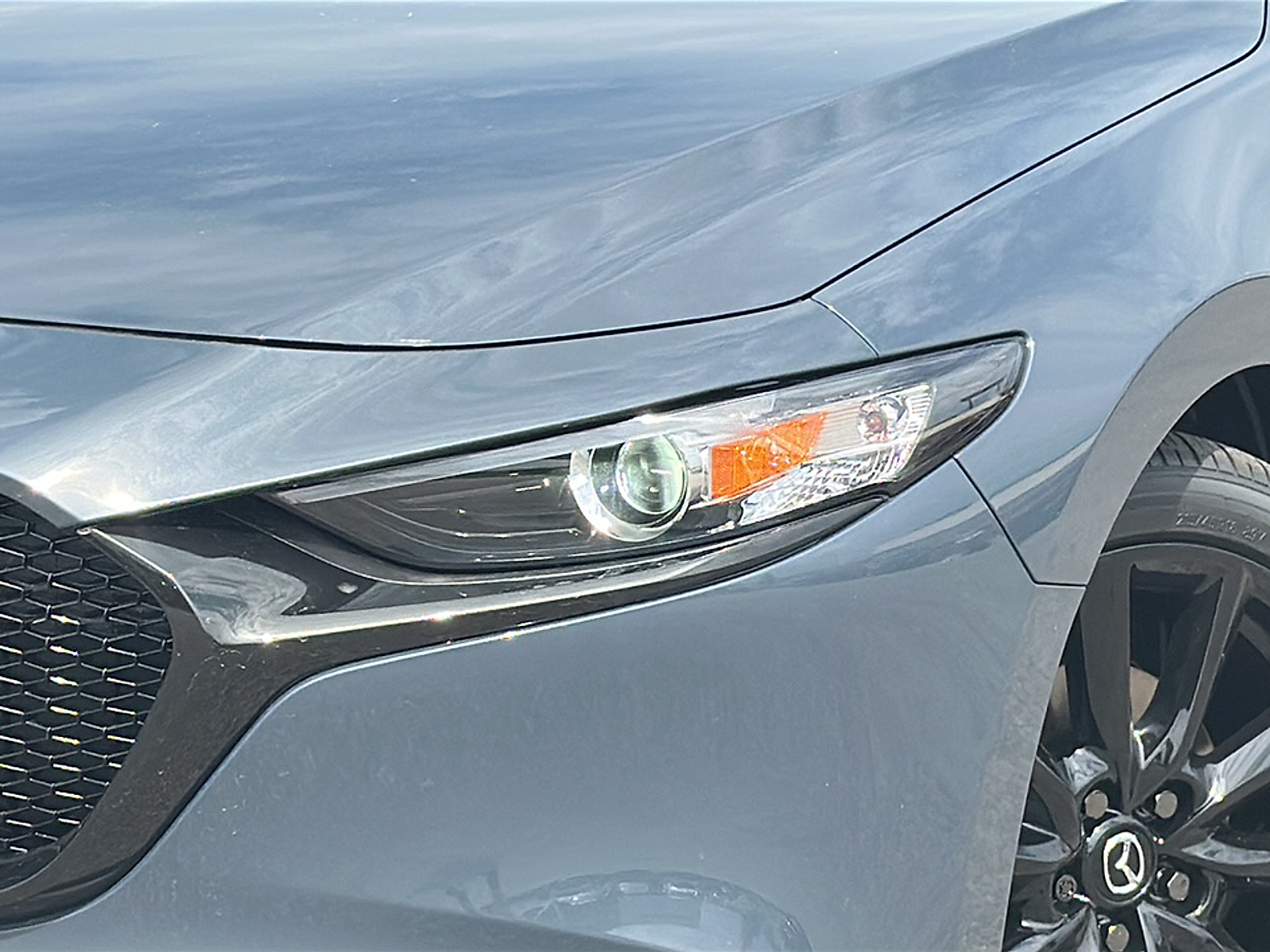 2025 Mazda Mazda3 Hatchback 2.5 s Carbon photo 2