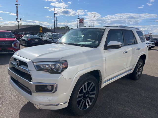 2019 Toyota 4Runner SR5 4WD photo 8