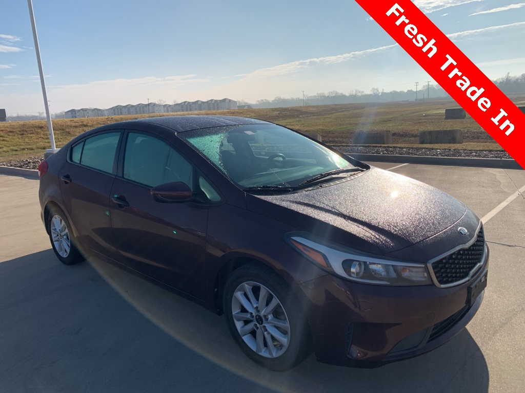 2017 Kia Forte LX's photo