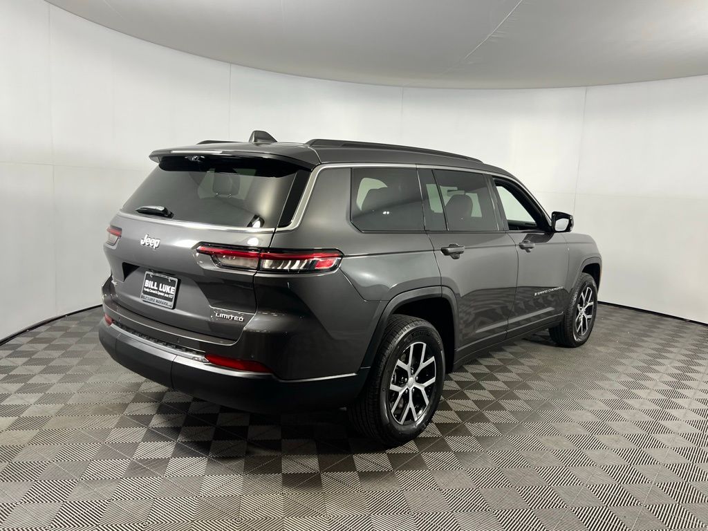 2024 Jeep Grand Cherokee Limited photo 3