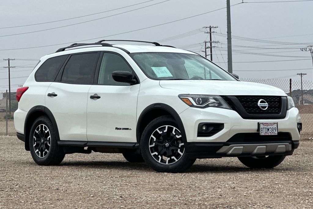 Used 2020 Nissan Pathfinder SV with VIN 5N1DR2BN6LC621611 for sale in El Centro, CA