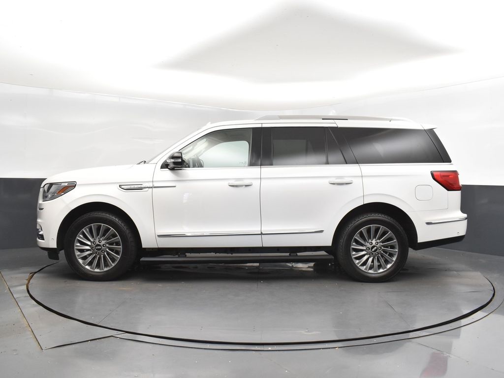 2020 Lincoln Navigator Standard photo 4