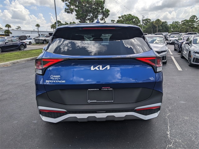 2025 Kia Sportage EX photo 4