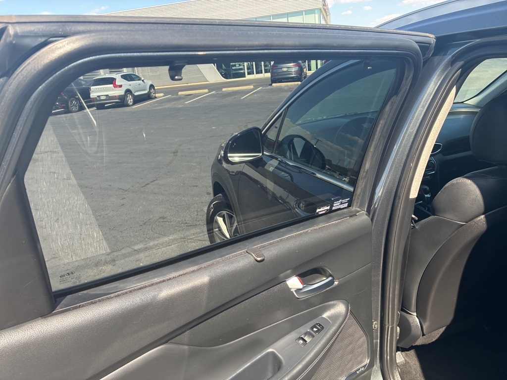 2020 Hyundai Santa Fe Limited photo 5