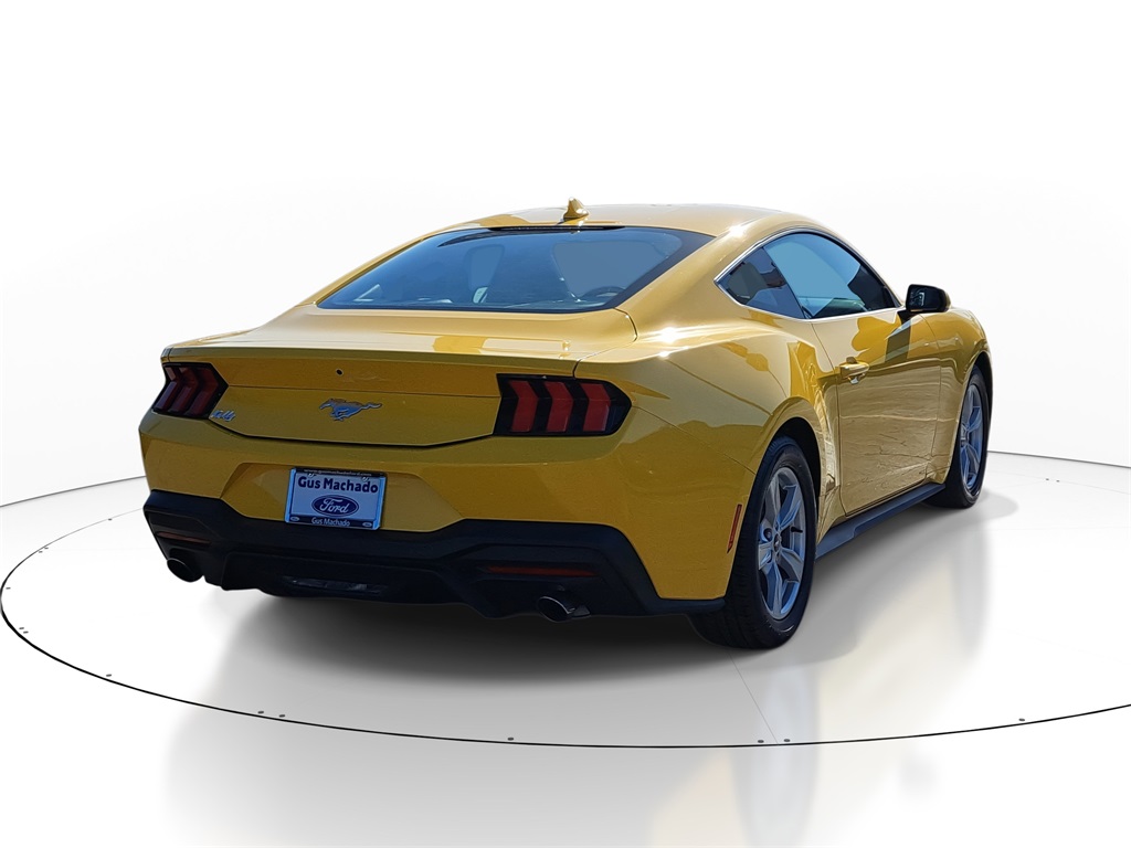 2024 Ford Mustang EcoBoost photo 4