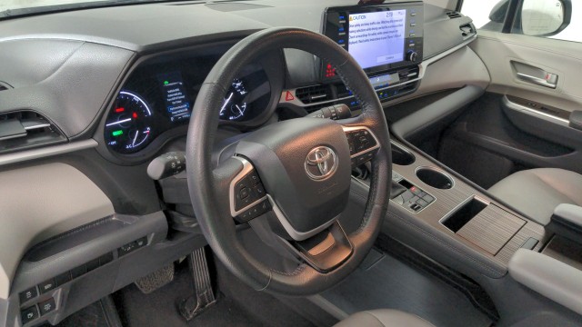 Used 2024 SILVER Toyota XLE image 10