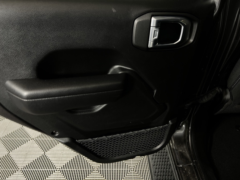 2021 Jeep Wrangler Unlimited Sport Altitude photo 22