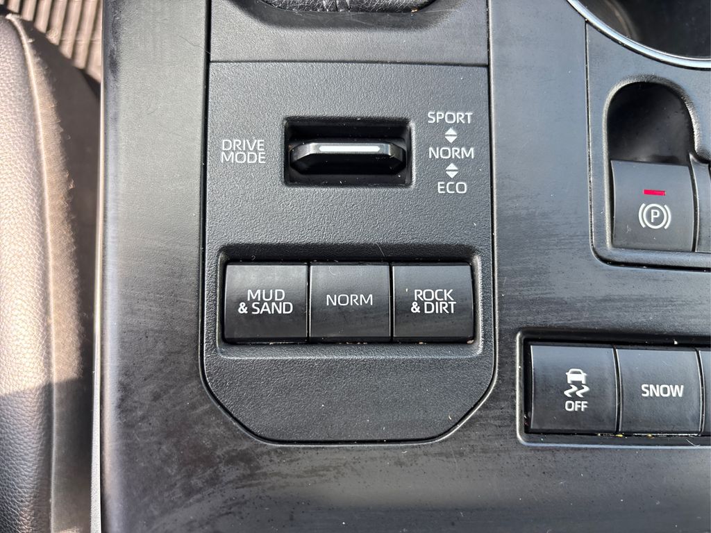 2022 Toyota Highlander XLE photo 37