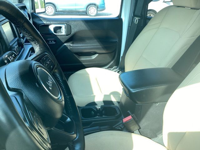 2021 Jeep Gladiator Willys photo 18