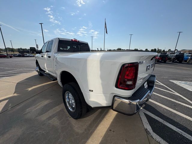 2026 Ram 3500 Tradesman photo 4