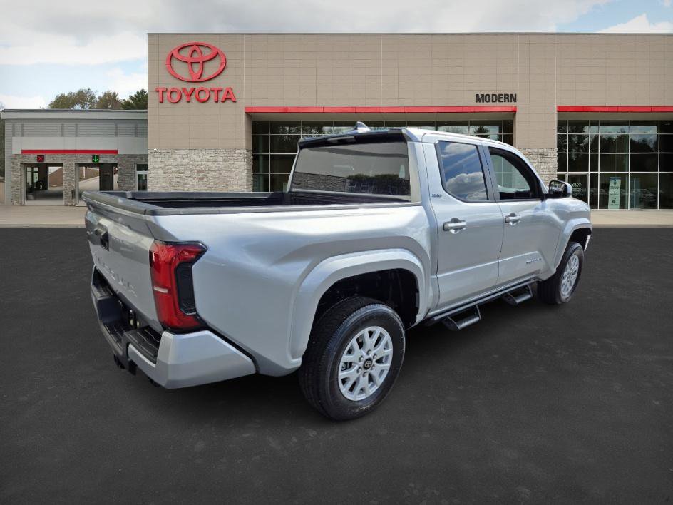 2024 Toyota Tacoma SR5 photo 5