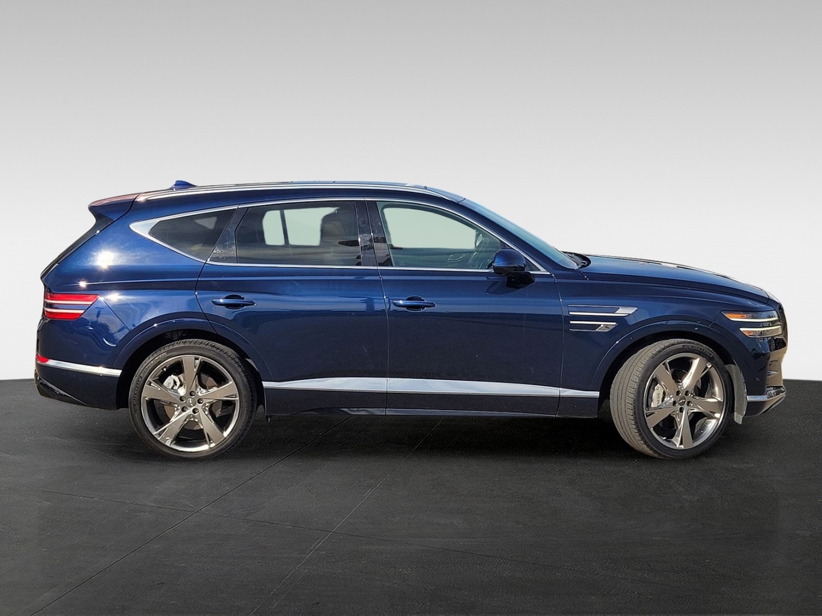 2023 Genesis GV80 2.5T photo 3