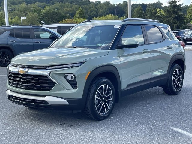2026 Chevrolet Trailblazer LT photo 2