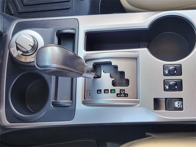 2022 Toyota 4Runner 4WD SR5 Premium photo 18