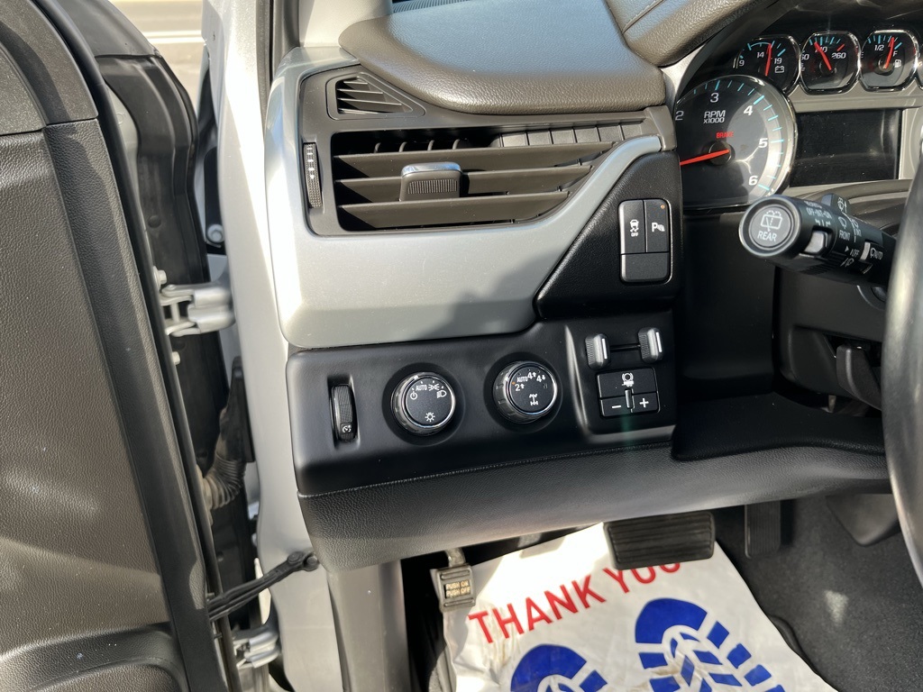 2020 Chevrolet Suburban LS photo 20