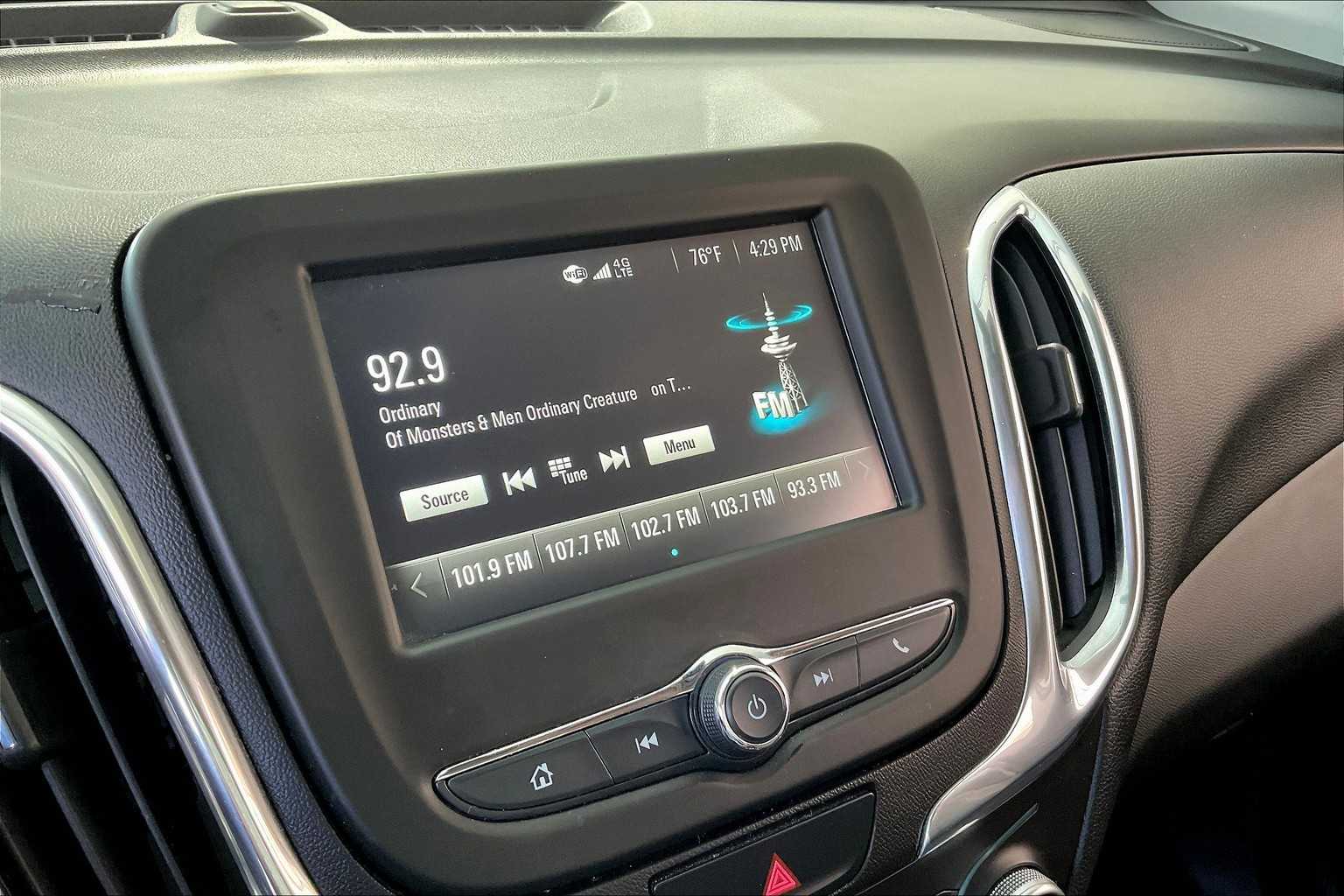 2018 Chevrolet Equinox LT photo 30