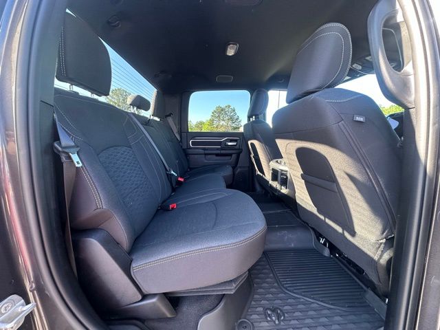 2025 Ram 2500 Big Horn photo 29