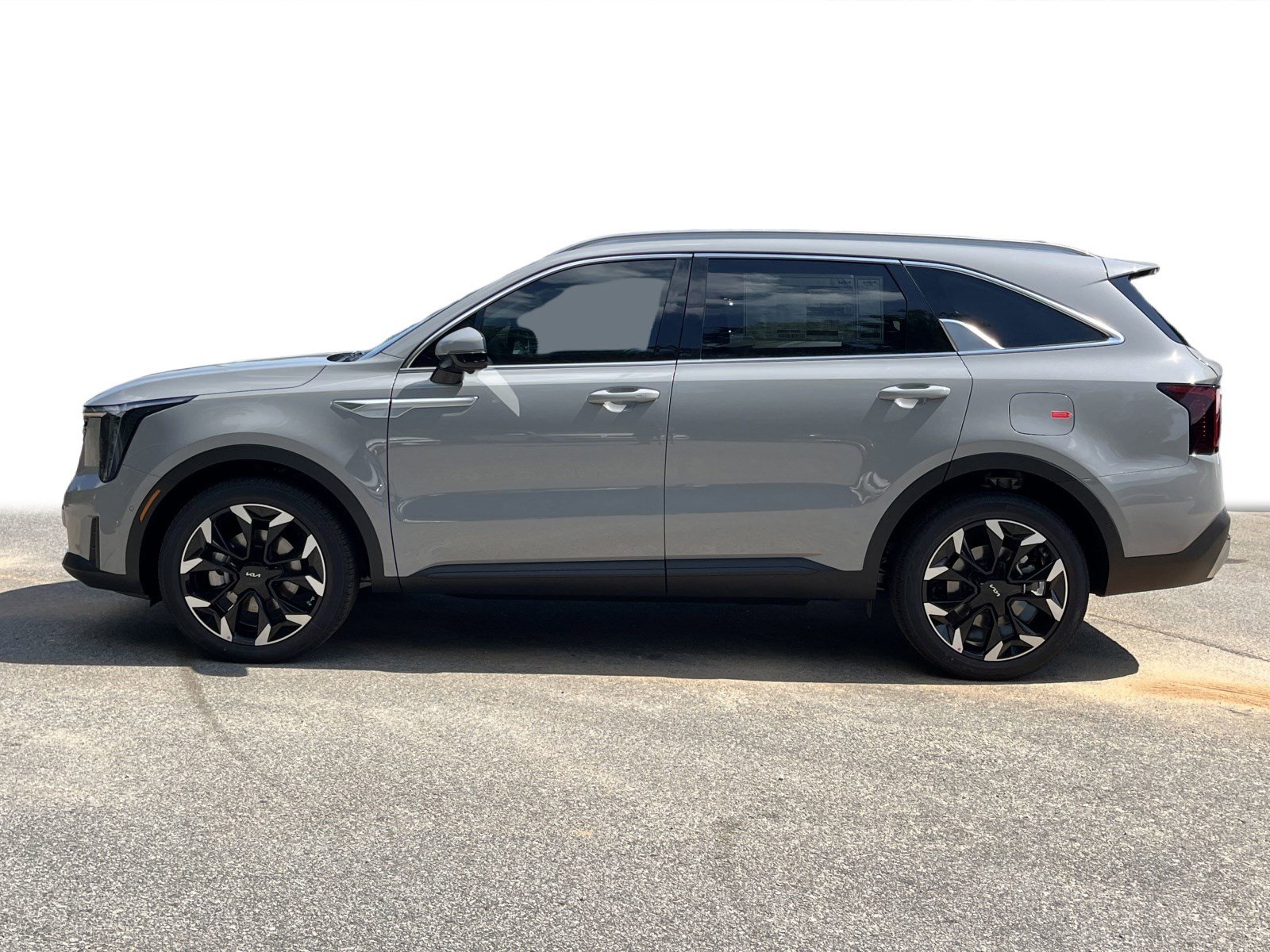 2025 Kia Sorento SX photo 2
