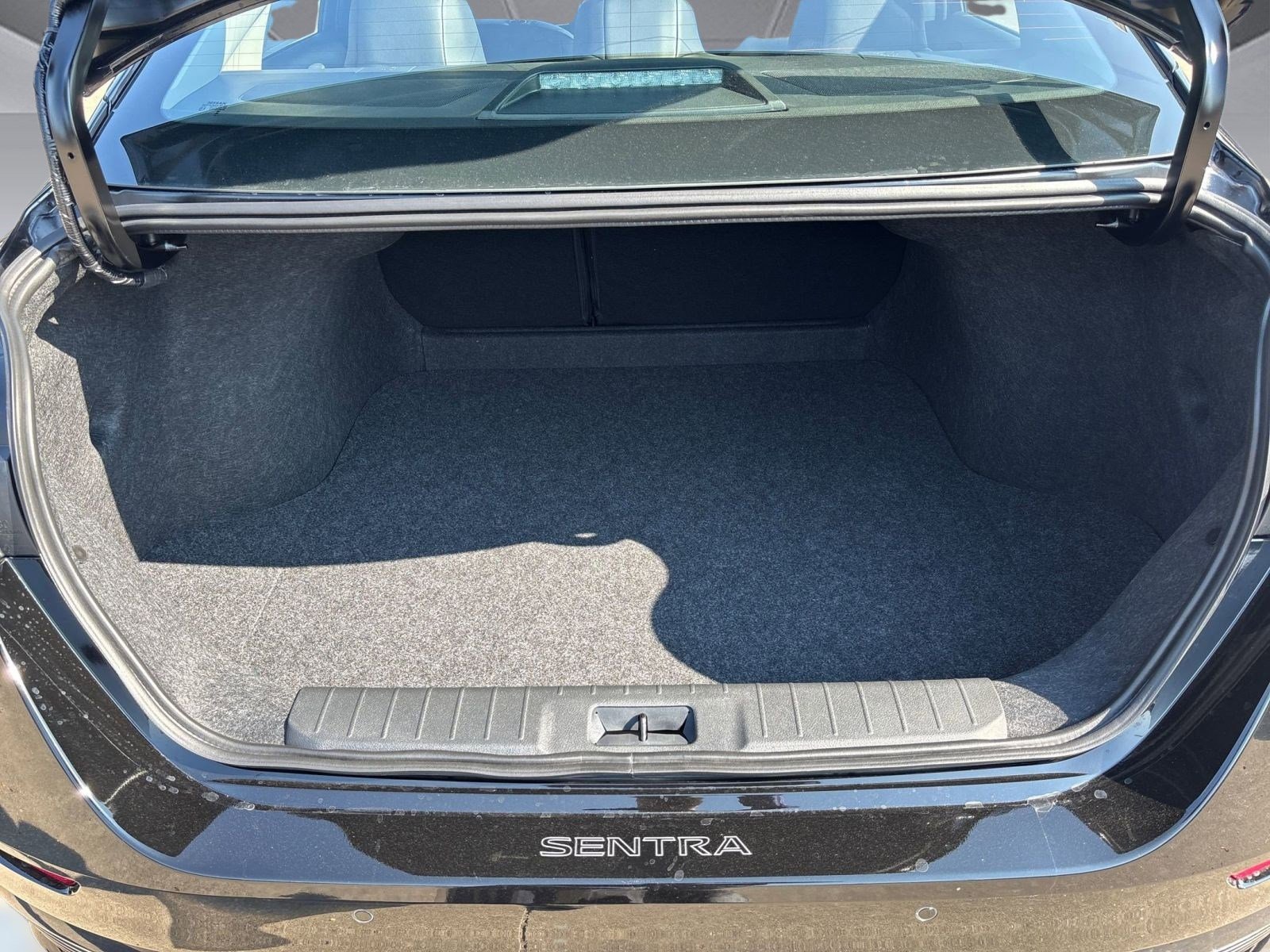 2025 Nissan Sentra SR photo 22