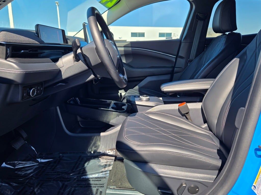 2024 Ford Mustang Mach-E Select photo 18