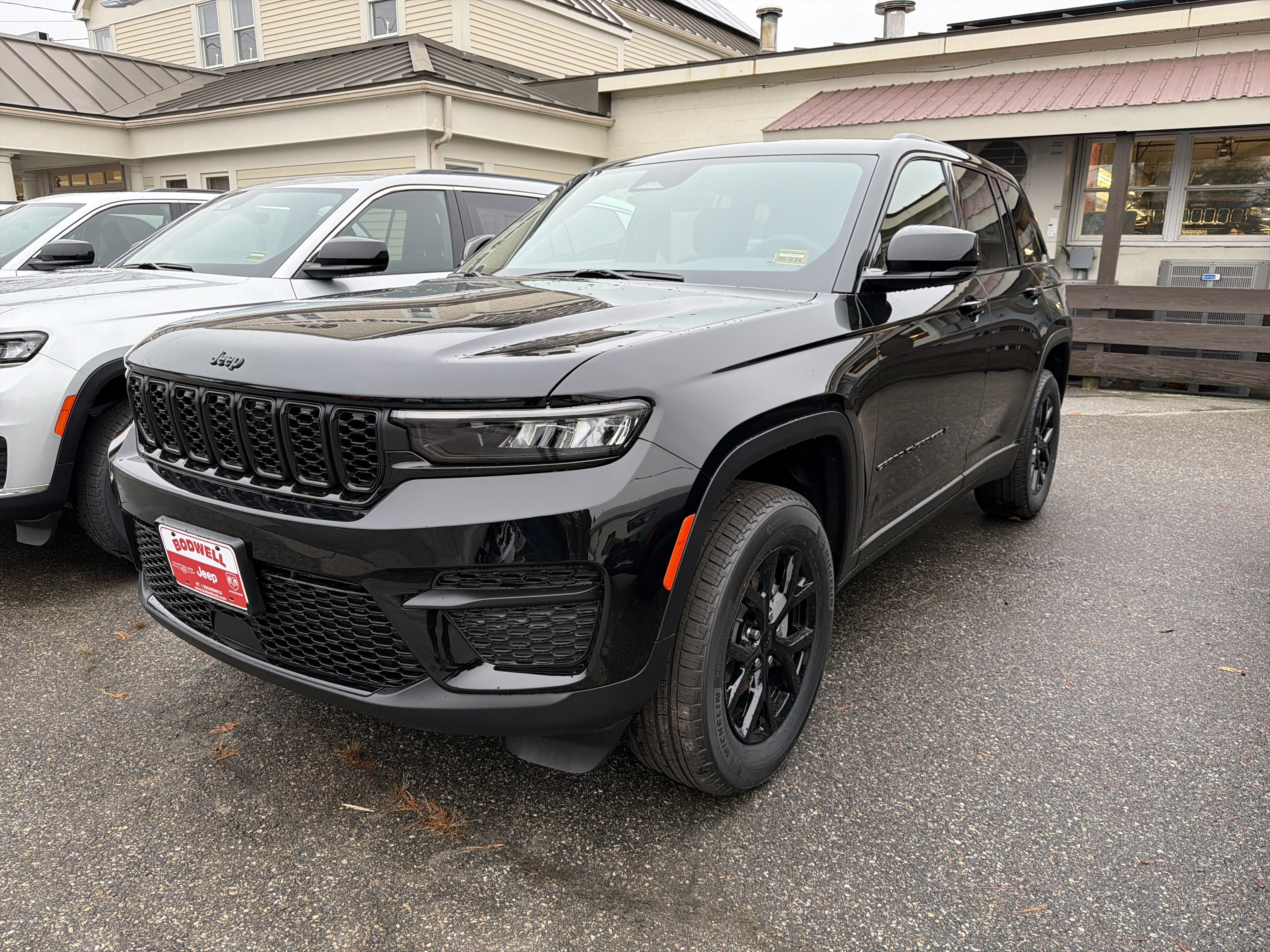 2025 Jeep Grand Cherokee Altitude's photo