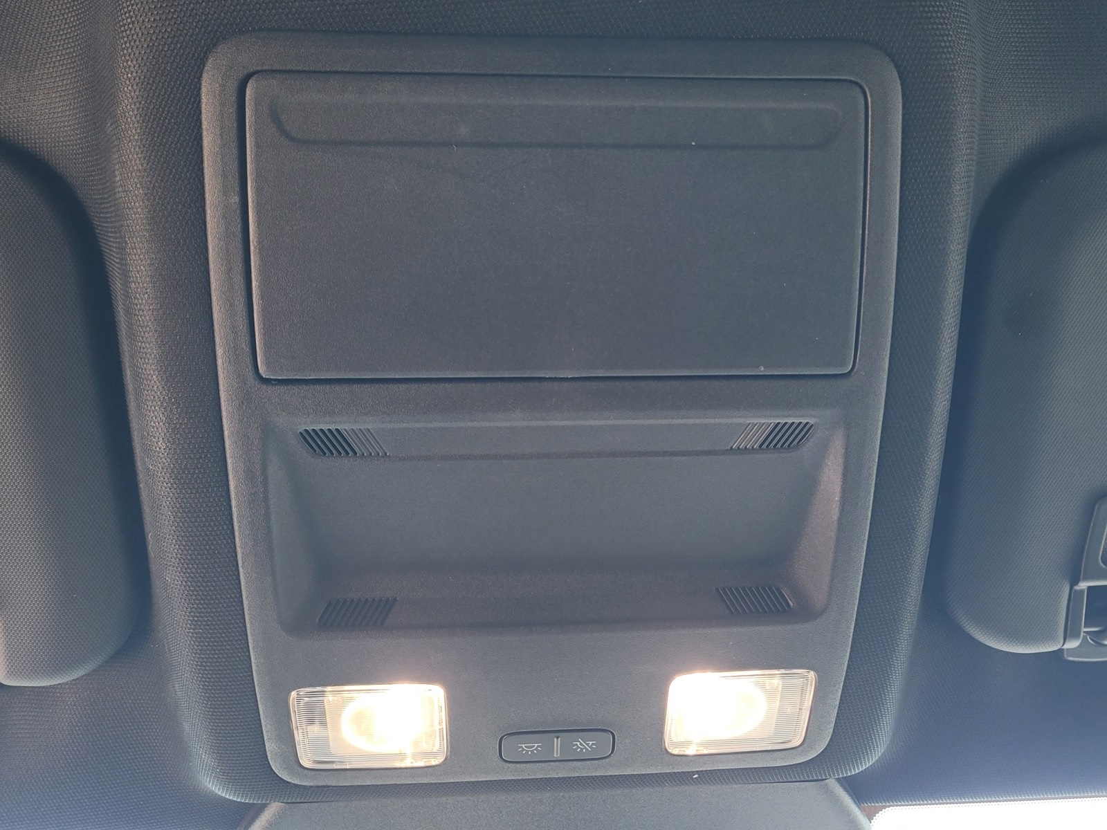 2023 Ford Escape ST-Line photo 28